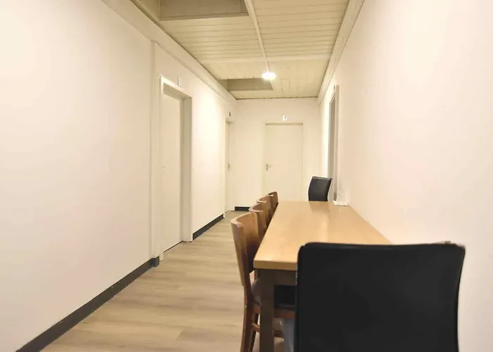 Monteurzimmer Mit Pantry-kueche In 公寓 科隆