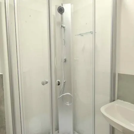 דירה Monteurzimmer Mit Pantry-kueche In קלן