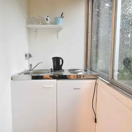 Monteurzimmer Mit Pantry-küche In